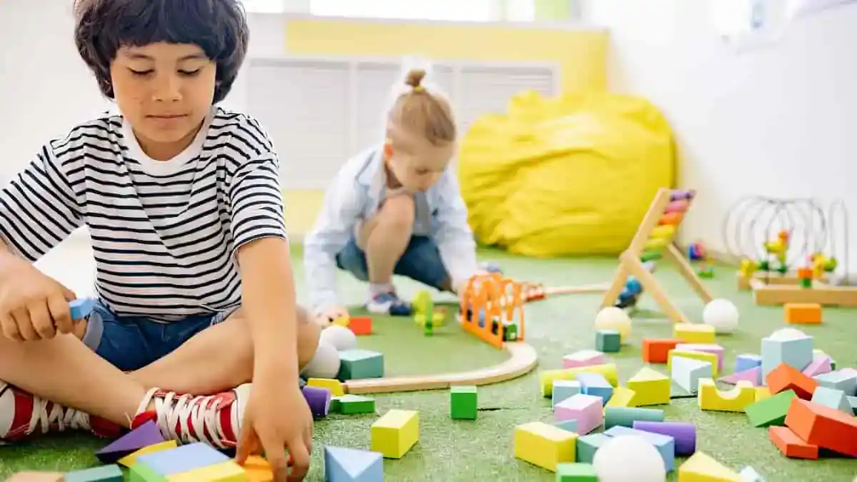 Qual brinquedo ideal para uma criança de 4 anos?