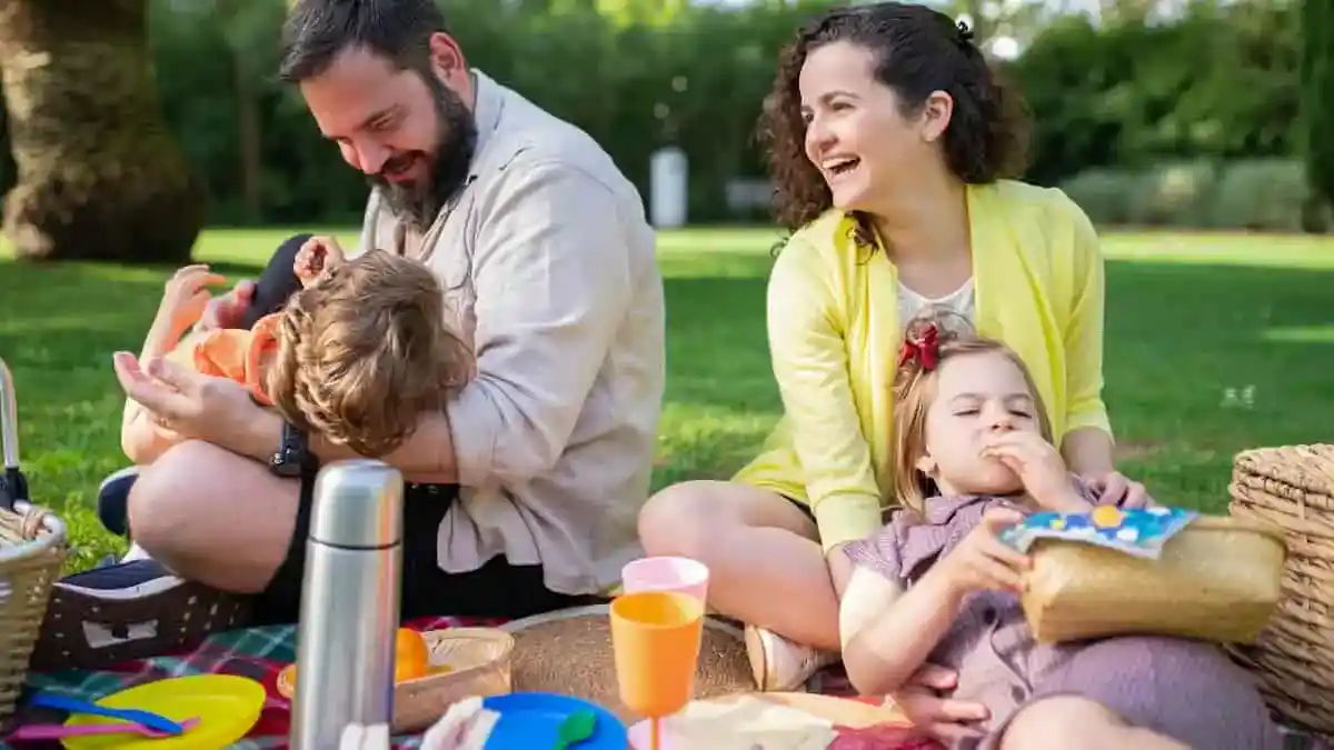 Atividade para criança de 5 anos: 6 ideias para fazer junto