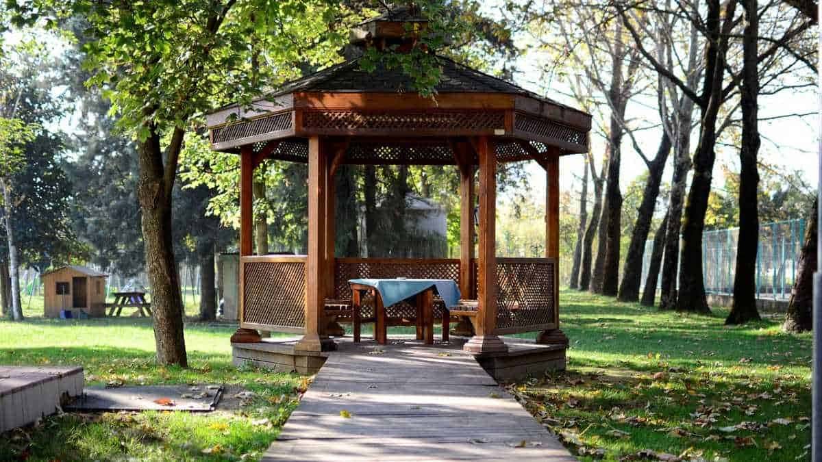 Cobertura de policarbonato vantagens e desvantagens