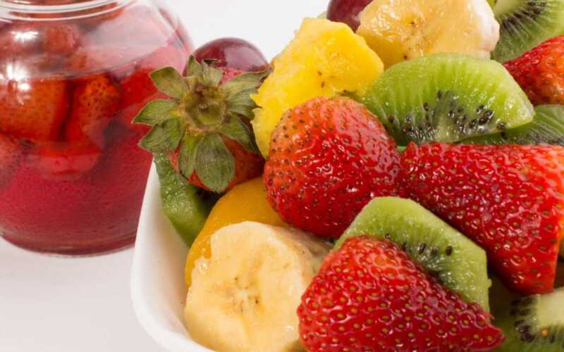Nutrição e Lazer na Lactação: As 5 Frutas Mais Nutritivas e Momentos de Diversão Online